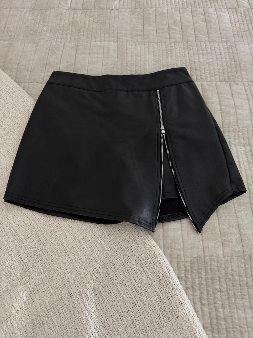 Fashion Nova Black Faux-Leather Zip Mini Skort